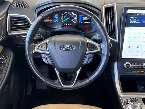 Used 2022 Ford Edge SEL AWD/4WD image 16