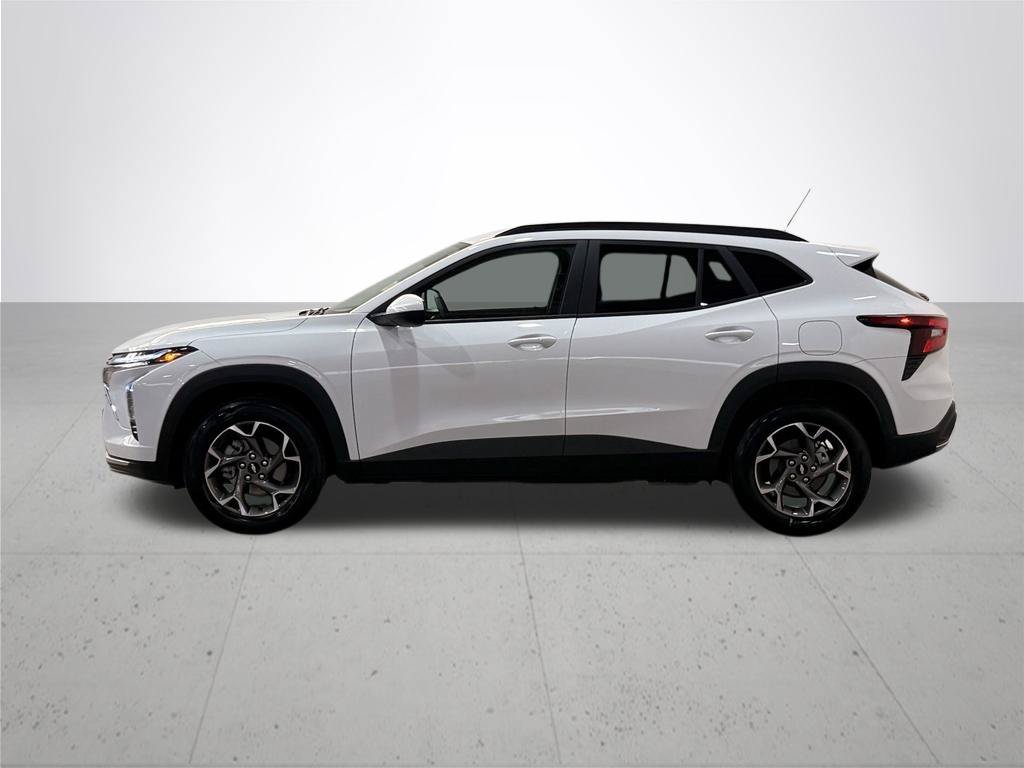 Certified 2026 Chevrolet Trax LT w/ Driver Confidence Package FWD image 14