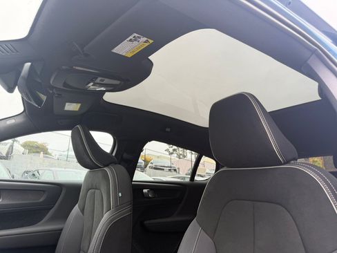 Used 2023 Volvo C40 P8 Recharge Plus w/ Protection Package Premier AWD/4WD image 18