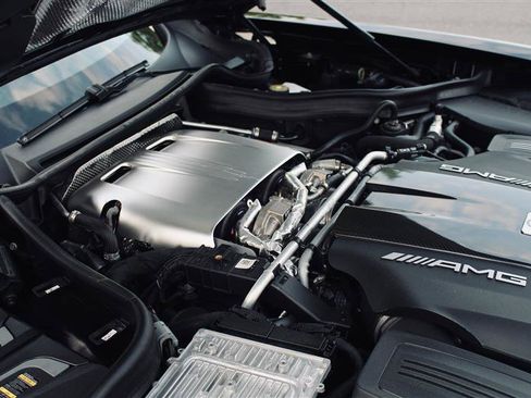 Used 2020 Mercedes-Benz AMG GT R image 40