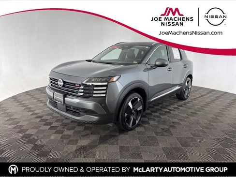 Certified 2025 Nissan Kicks SR w/ Illumination Package image 3