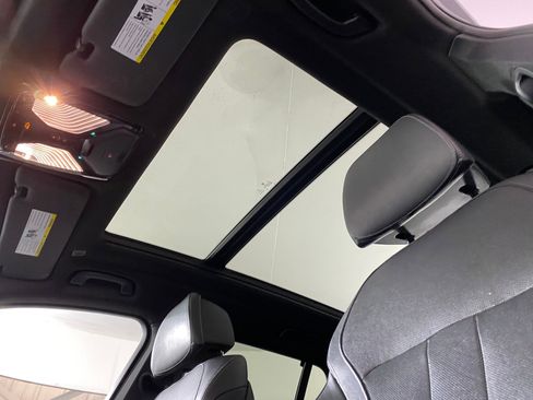 Used 2019 BMW X5 xDrive50i w/ M Sport Package image 14