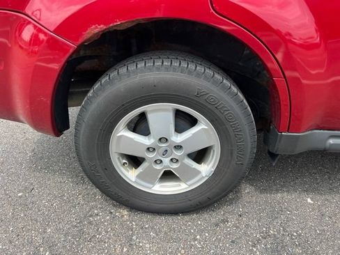 Used 2011 Ford Escape XLT FWD image 9