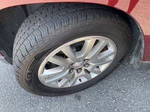 Used 2016 GMC Acadia SLT w/ Premium Edition AWD/4WD image 29