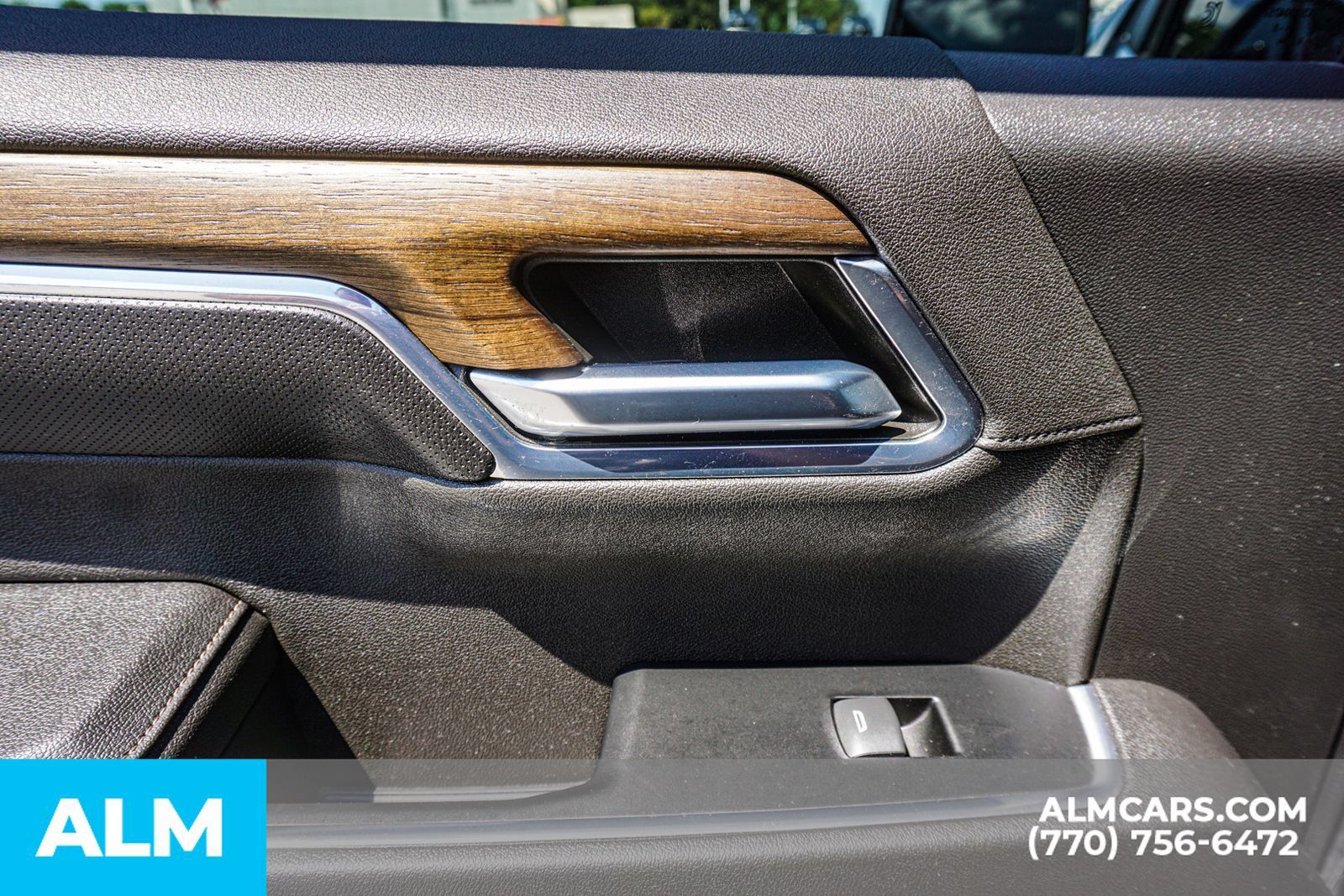 Used 2023 Chevrolet Silverado 1500 High Country w/ High Country Premium Package AWD/4WD image 60