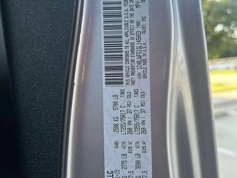 Used 2016 Jeep Wrangler Unlimited Rubicon image 26