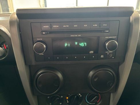 Used 2009 Jeep Wrangler Unlimited X AWD/4WD image 19