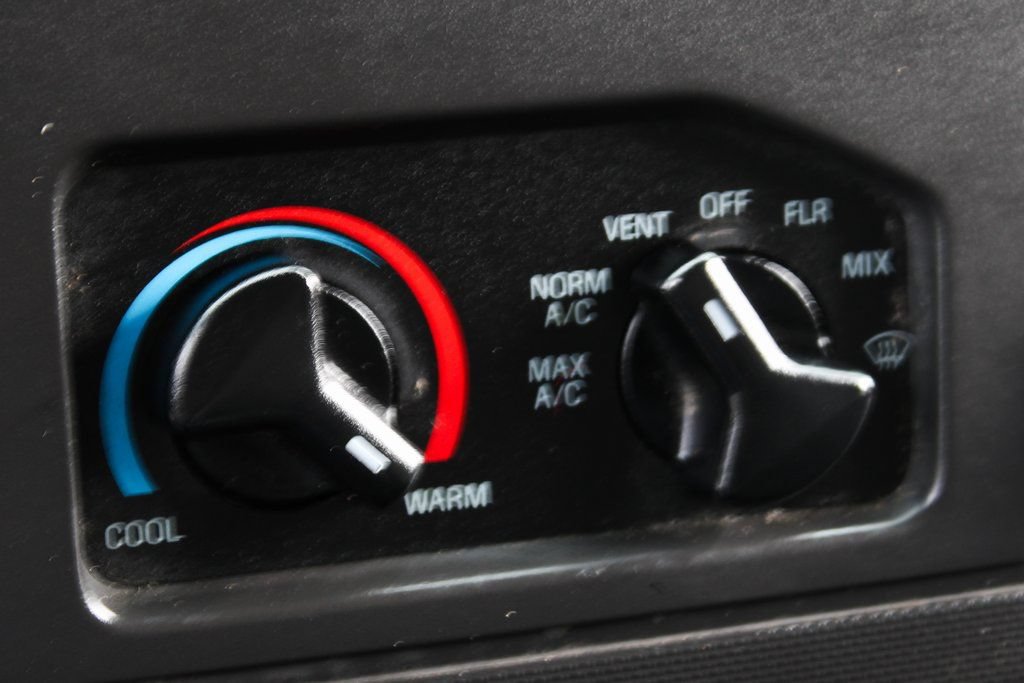 Used 2014 Ford E-350 and Econoline 350 Super Duty w/ Power Windows & Locks Group RWD image 27