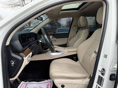 Used 2021 Mercedes-Benz GLS 450 4MATIC image 12