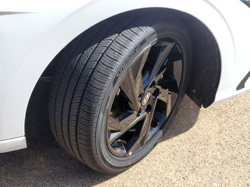 New 2026 Hyundai Elantra Sport image 6