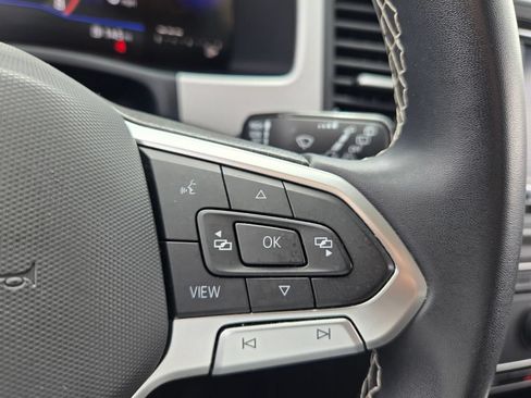 Certified 2023 Volkswagen Atlas SE FWD image 28