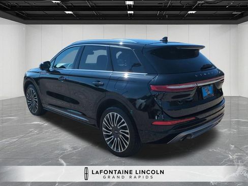 Certified 2022 Lincoln Corsair Reserve w/ Equipment Group 201A AWD/4WD image 3