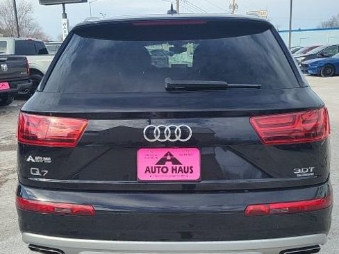 Used 2017 Audi Q7 3.0T Premium image 25