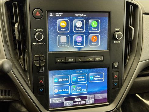 Used 2024 Subaru Crosstrek 2.0i image 10