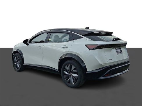 Used 2023 Nissan Ariya FWD image 5