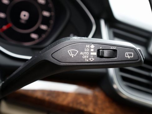 Used 2018 Audi Q5 2.0T Premium Plus w/ Premium Plus Package image 40