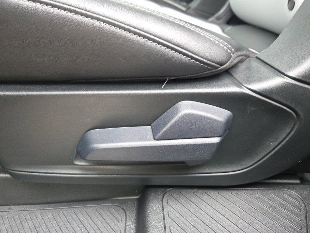 Certified 2024 Ford Explorer XLT w/ Equipment Group 202A AWD/4WD image 18