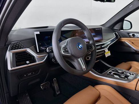 New 2026 BMW X5 xDrive50e w/ M Sport Package image 9