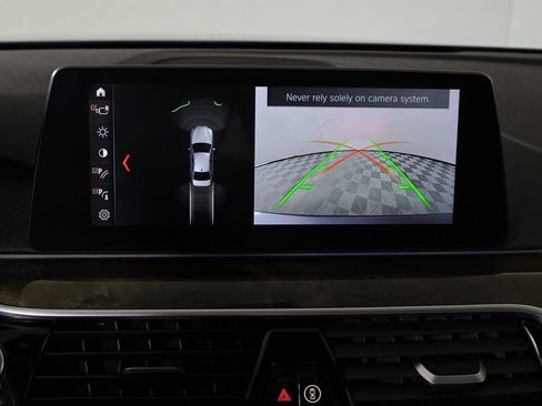 Used 2019 BMW 530i xDrive w/ M Sport Package AWD/4WD image 6