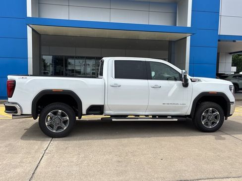 New 2026 GMC Sierra 2500 SLT w/ SLT Premium Package AWD/4WD image 2