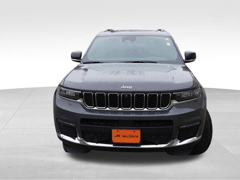 Certified 2024 Jeep Grand Cherokee L Limited w/ Luxury Tech Group II AWD/4WD image 12