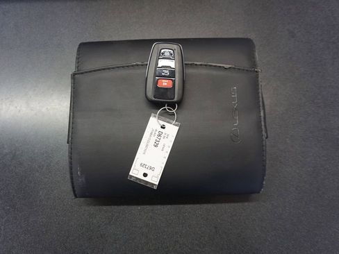 Used 2018 Lexus IS 300 w/ Premium Package RWD image 15