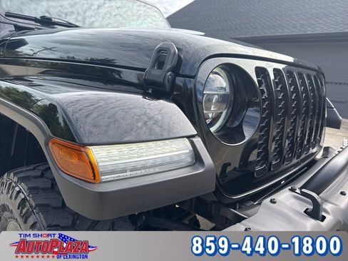Used 2021 Jeep Gladiator Sport image 20