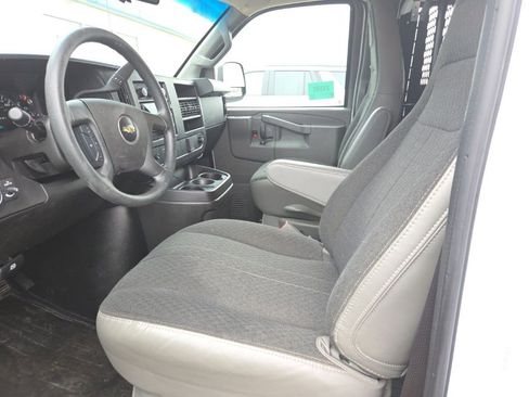 Used 2024 Chevrolet Express 2500 w/ Driver Convenience Package image 8