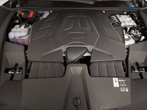 New 2026 Porsche Cayenne S image 40