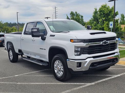 New 2026 Chevrolet Silverado 3500 LT w/ All Star Edition AWD/4WD image 7