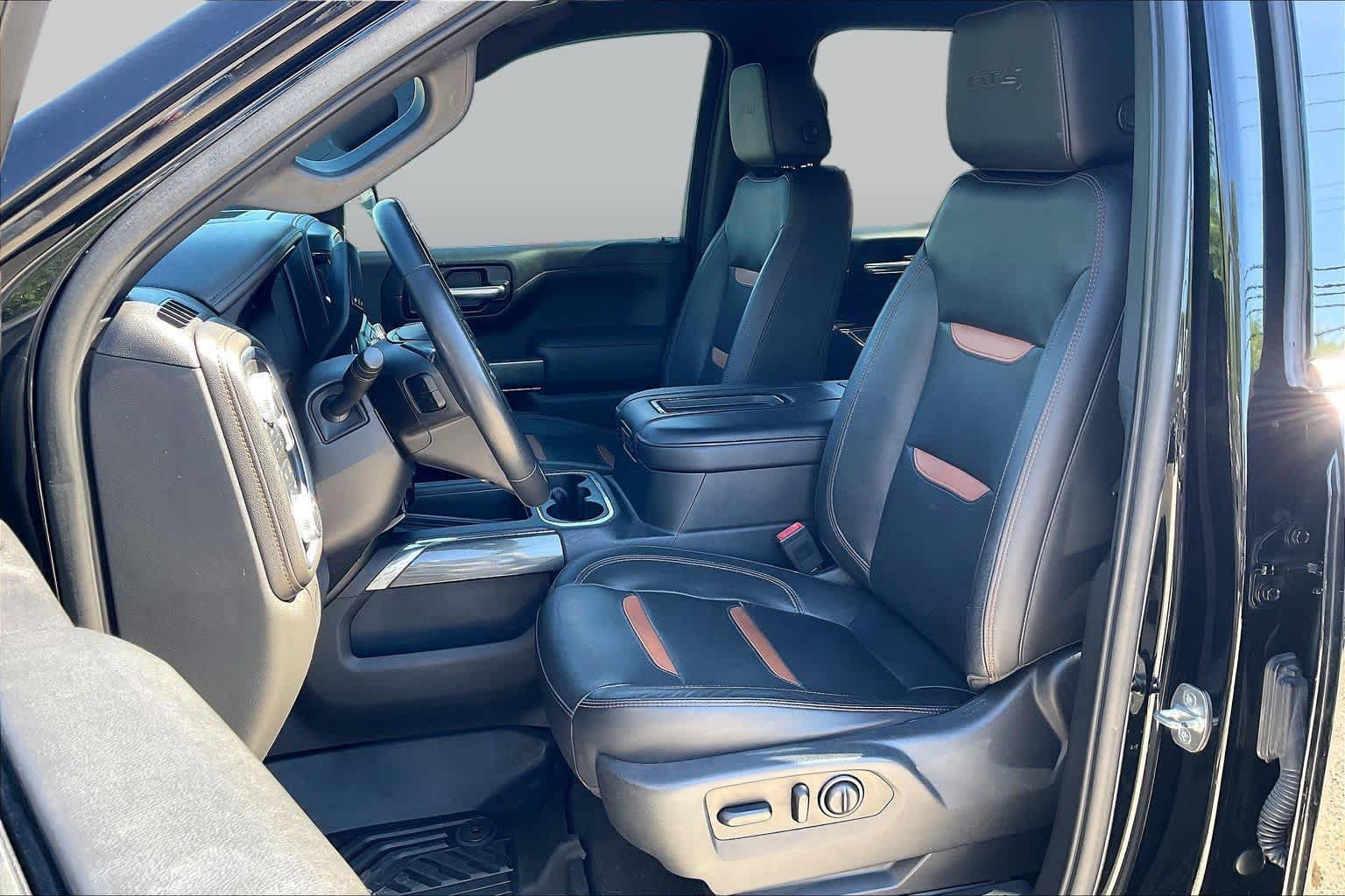Used 2020 GMC Sierra 1500 AT4 w/ AT4 Premium Package AWD/4WD image 8