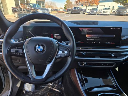 Used 2024 BMW X5 xDrive40i w/ Premium Package AWD/4WD image 13