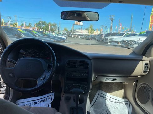 Used 2001 Saturn S-Series SC2 image 11