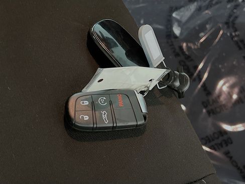 Used 2021 Dodge Charger R/T image 36