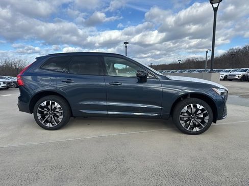 New 2026 Volvo XC60 B5 Plus w/ Protection Package Premier image 8