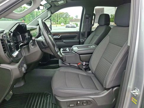 Certified 2025 Chevrolet Silverado 2500 LT w/ Convenience Package AWD/4WD image 13