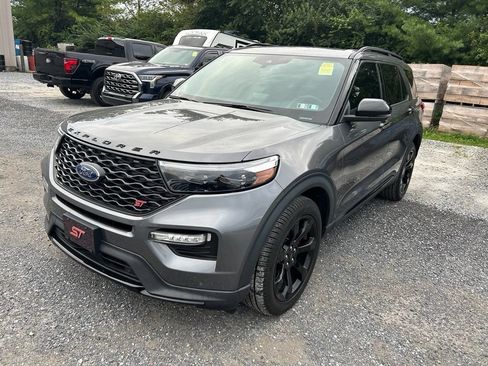 Used 2023 Ford Explorer ST w/ Equipment Group 401A AWD/4WD image 2