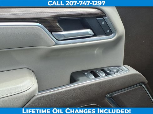 Used 2025 Chevrolet Silverado 1500 LT AWD/4WD image 11