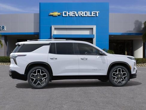 New 2026 Chevrolet Traverse High Country FWD image 6