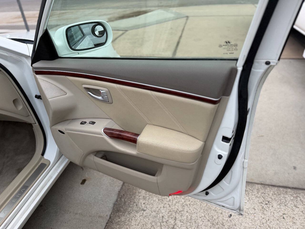 Used 2007 Hyundai Azera SE FWD image 24