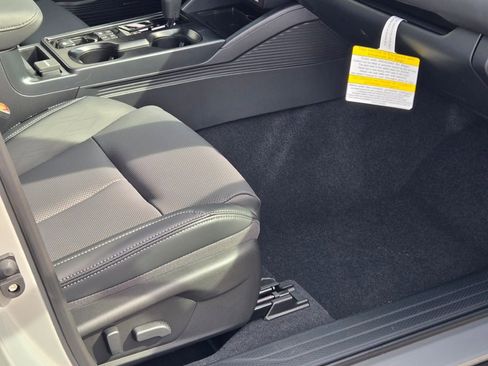 New 2026 Subaru Outback Touring XT AWD/4WD image 7