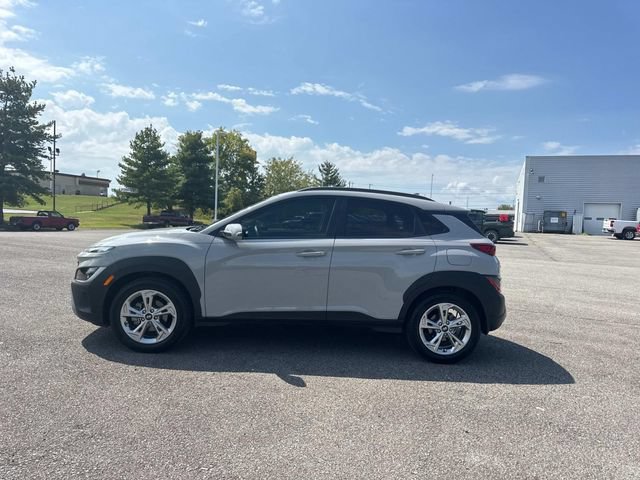 Used 2022 Hyundai Kona SEL w/ Convenience Package FWD image 7