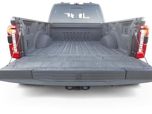 Used 2024 Ford F350 Lariat AWD/4WD image 4