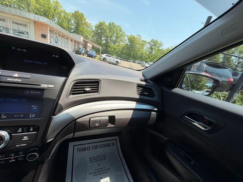 Used 2016 Acura ILX FWD image 25