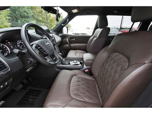 Used 2024 Nissan Armada Platinum w/ Captain's Chairs Package image 11