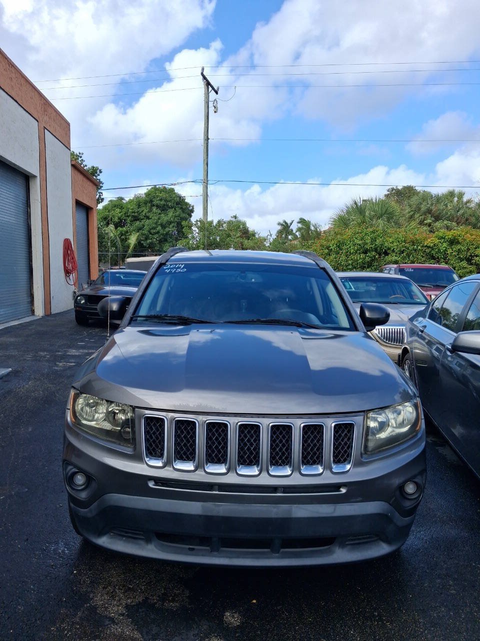 Used 2014 Jeep Compass Sport FWD image 3
