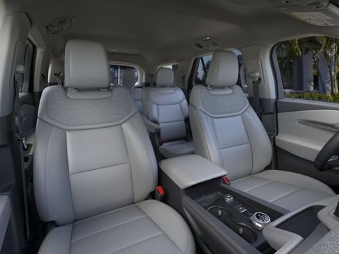 New 2026 Ford Explorer Active w/ Active Comfort Package RWD image 11