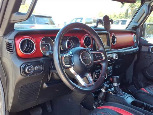 Used 2021 Jeep Wrangler Unlimited Rubicon image 12