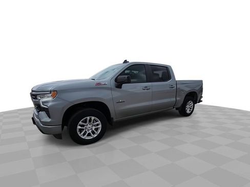 Used 2024 Chevrolet Silverado 1500 RST w/ Z71 Off-Road Package AWD/4WD image 4