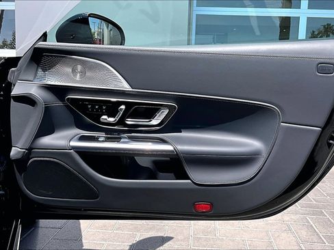 Used 2023 Mercedes-Benz SL 63 AMG 4MATIC image 24